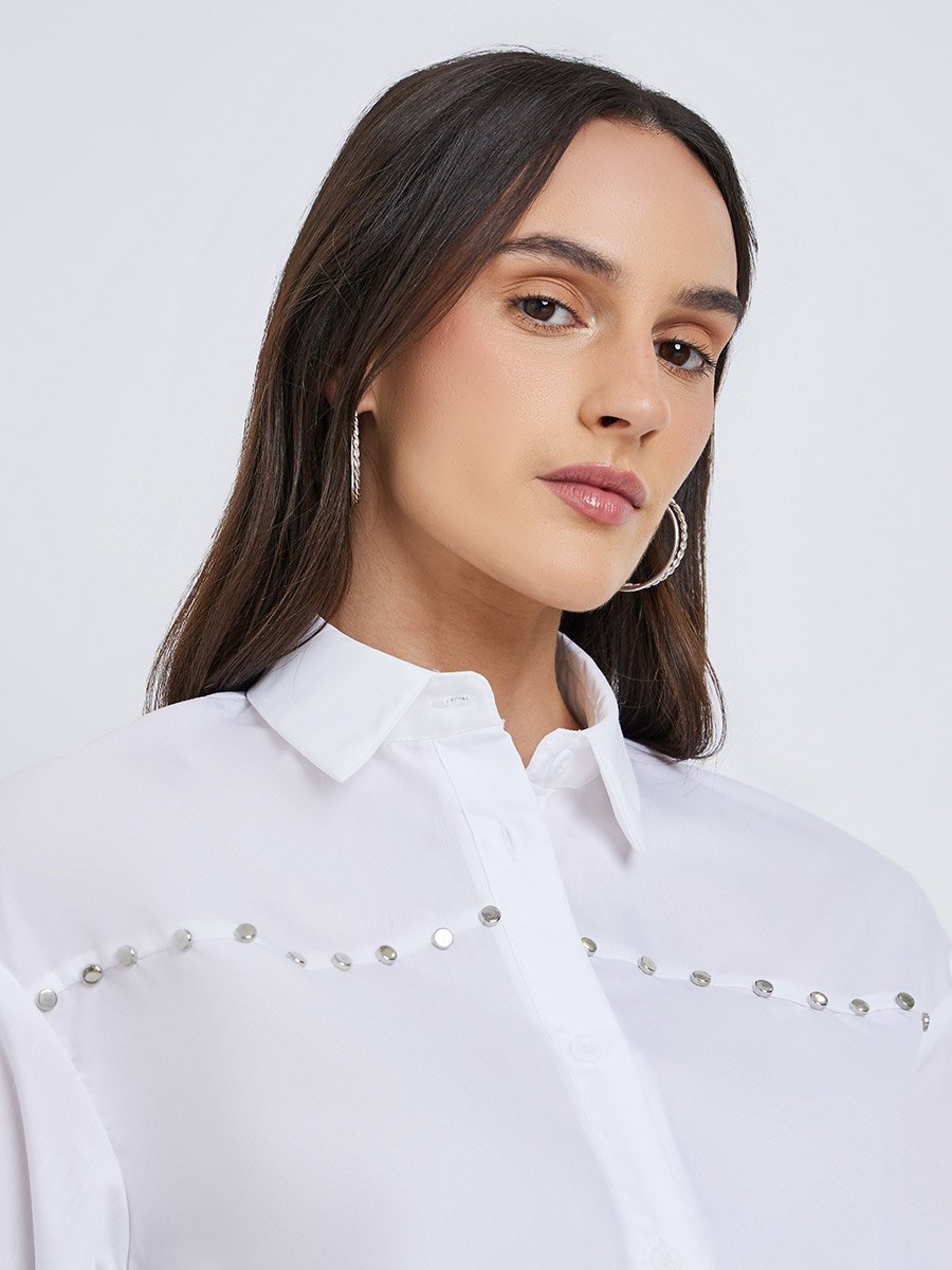 Solid Buttoned Spread Collar Shirt