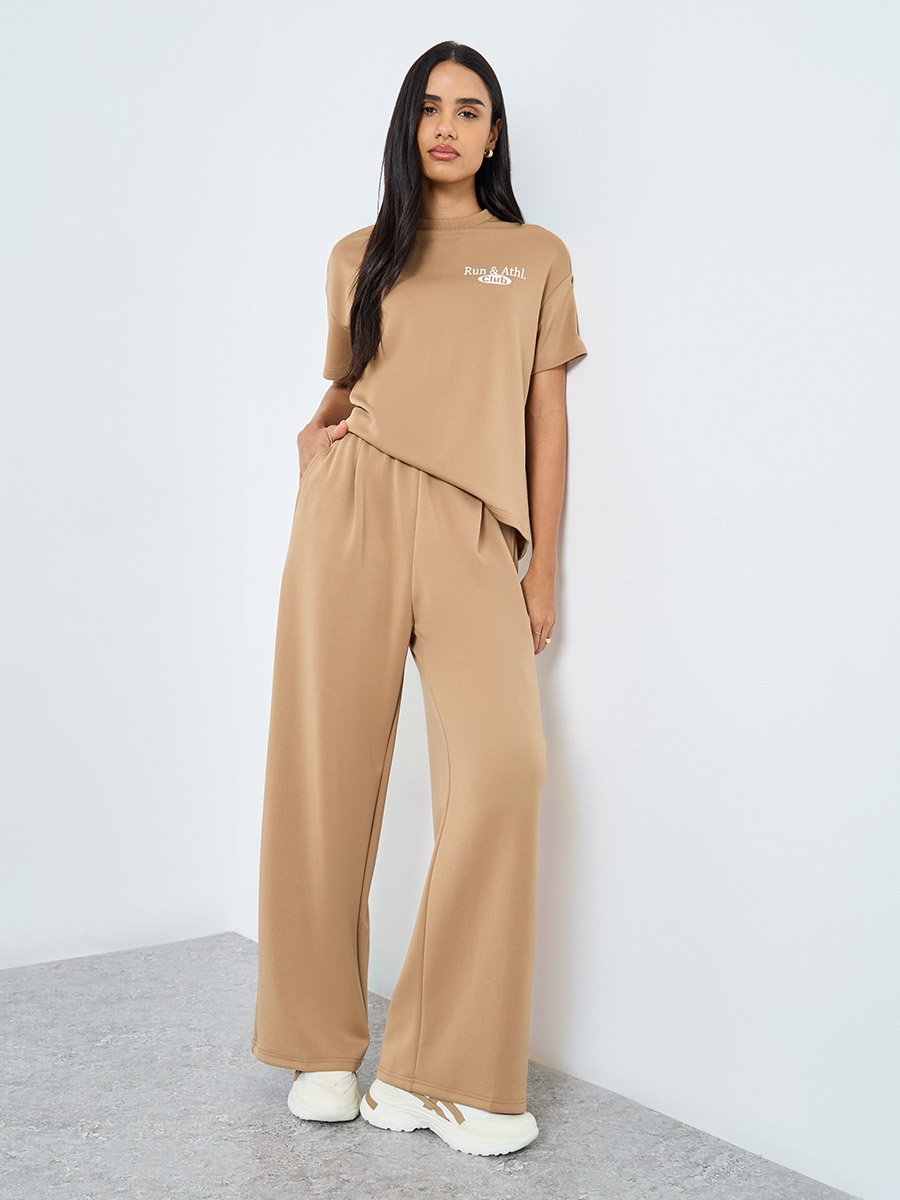 Solid Mid Rise Wide Leg Pants