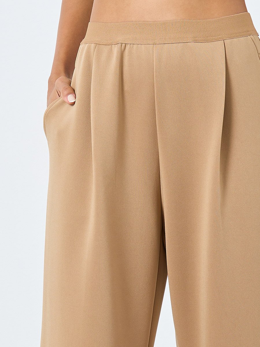 Solid Mid Rise Wide Leg Pants