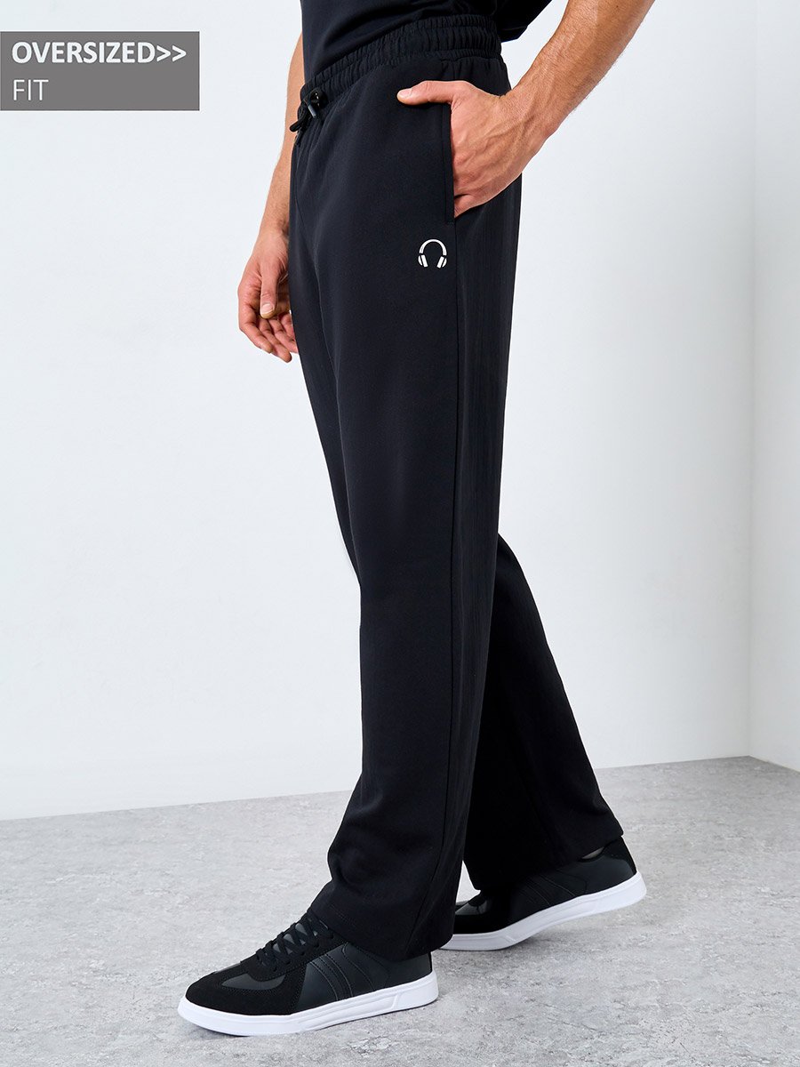 Men Black Oversized Joggers with Drawstring