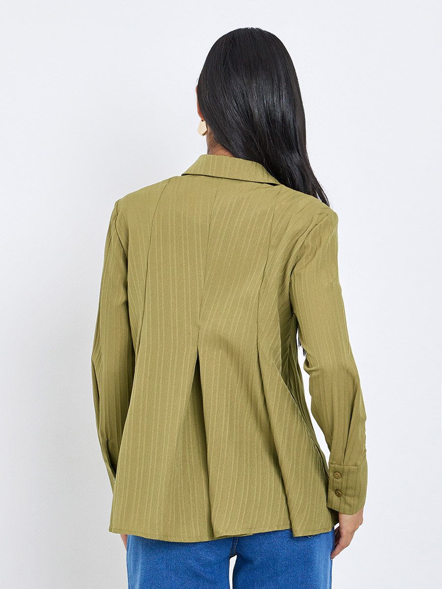Textured Pleated Spread Collar Shirt