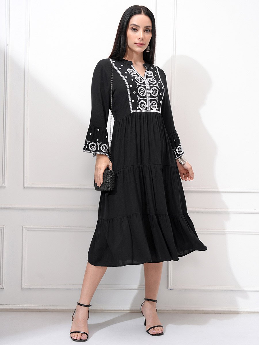 Women Embroidered Long Sleeves A-Line Midi Dress