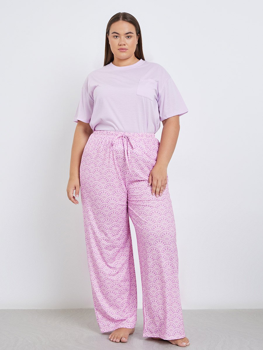 Plus Drop Shoulder Pocket T-Shirt and Wavey Geo Pyjama Set