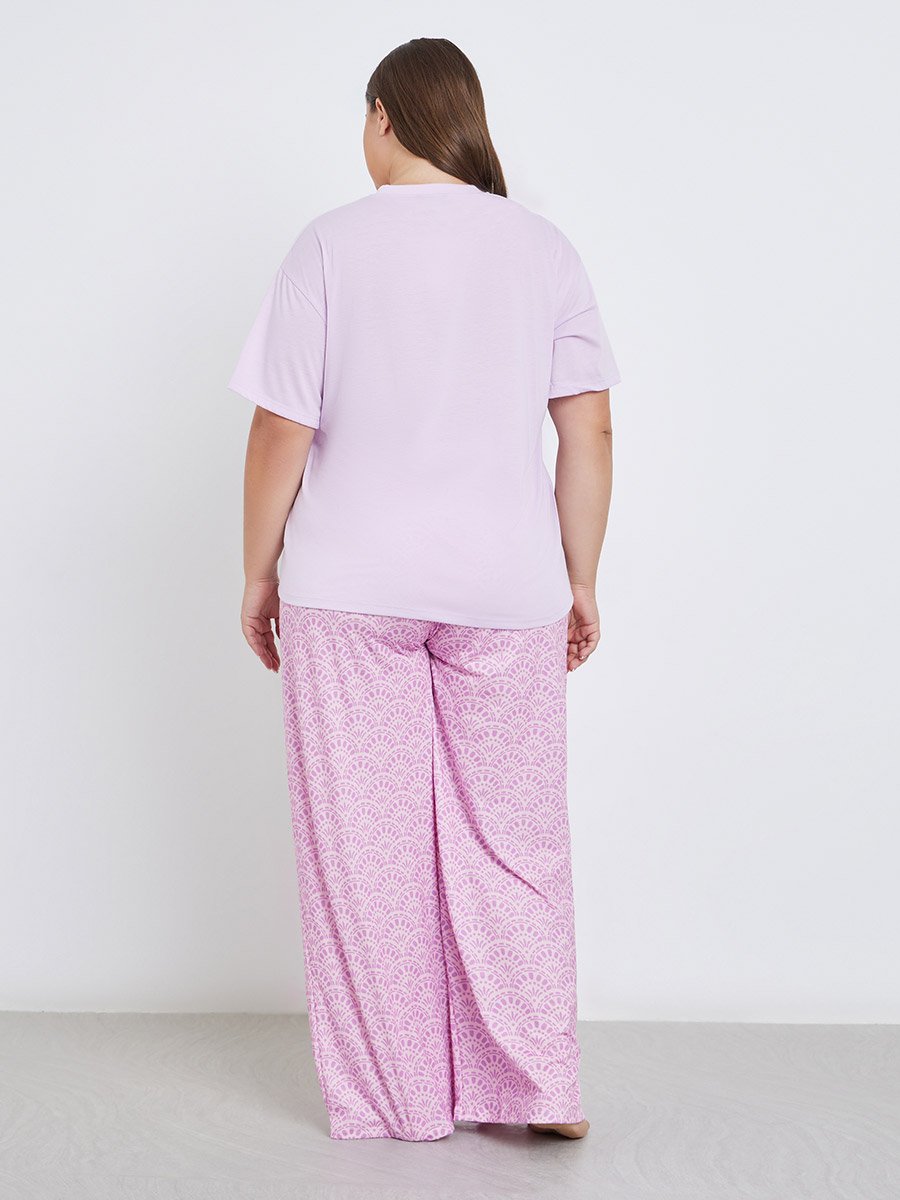 Plus Drop Shoulder Pocket T-Shirt and Wavey Geo Pyjama Set