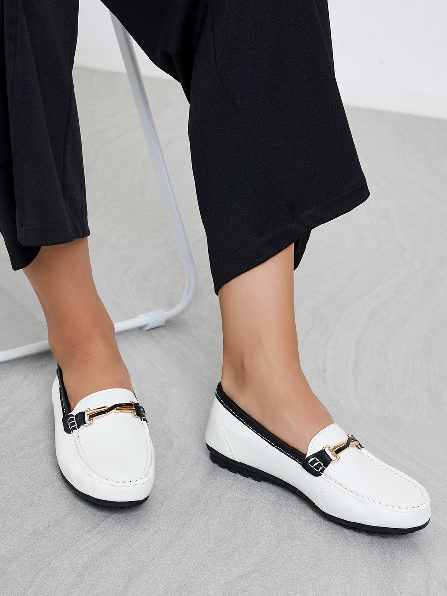 Casual Loafer with Metal Accent