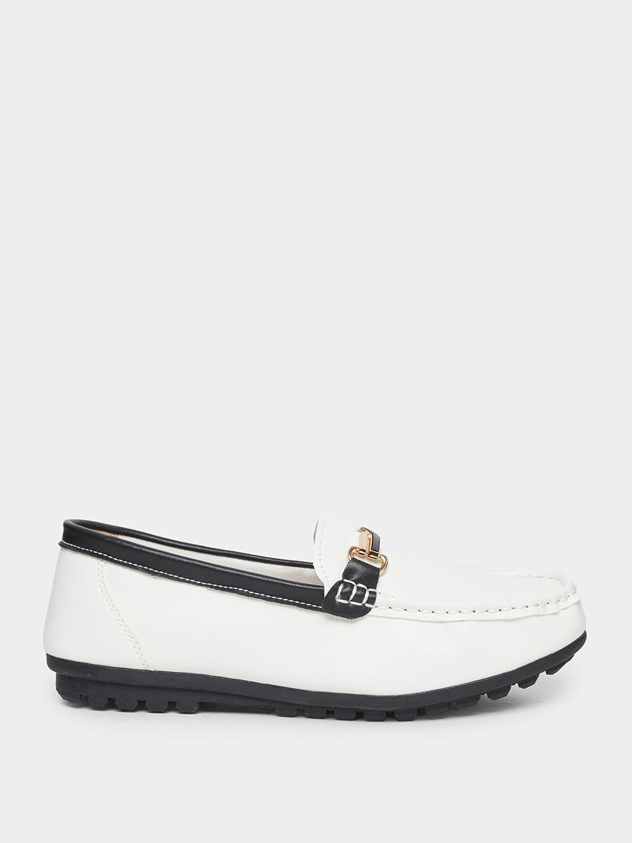 Casual Loafer with Metal Accent