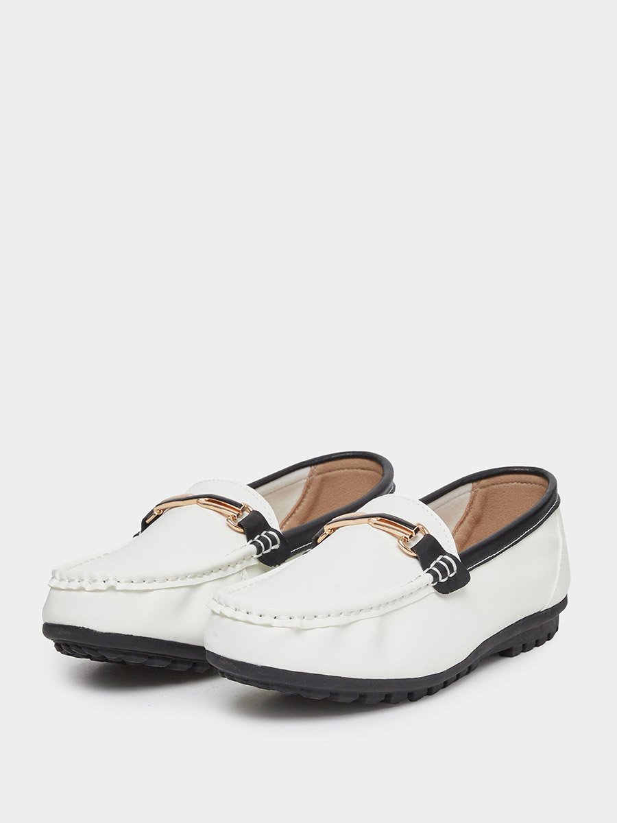 Casual Loafer with Metal Accent
