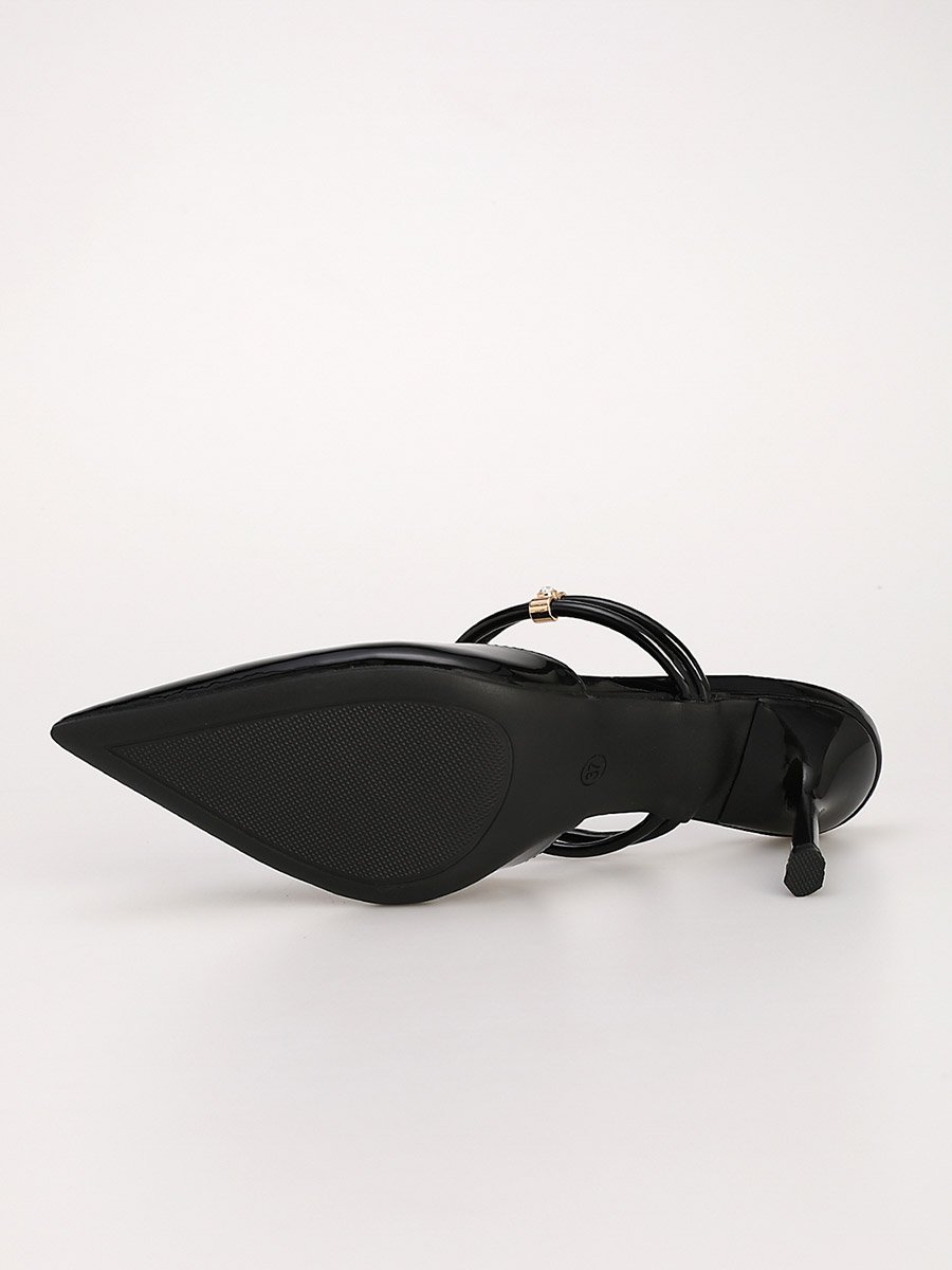 Black Pointed Toe Pumps