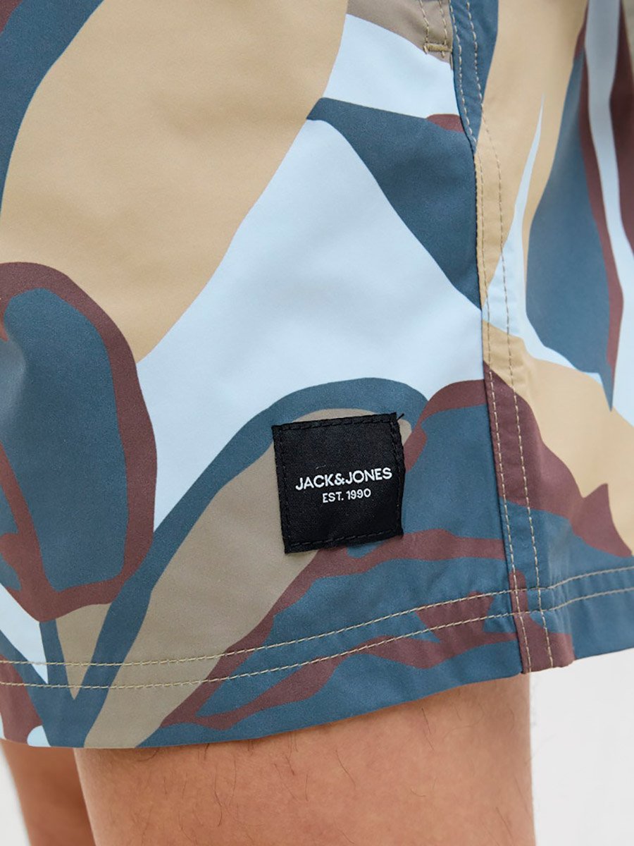 شورت سباحة بقصة عادية