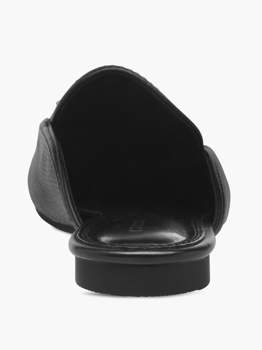 Women Metal Accent Slip-On Mules