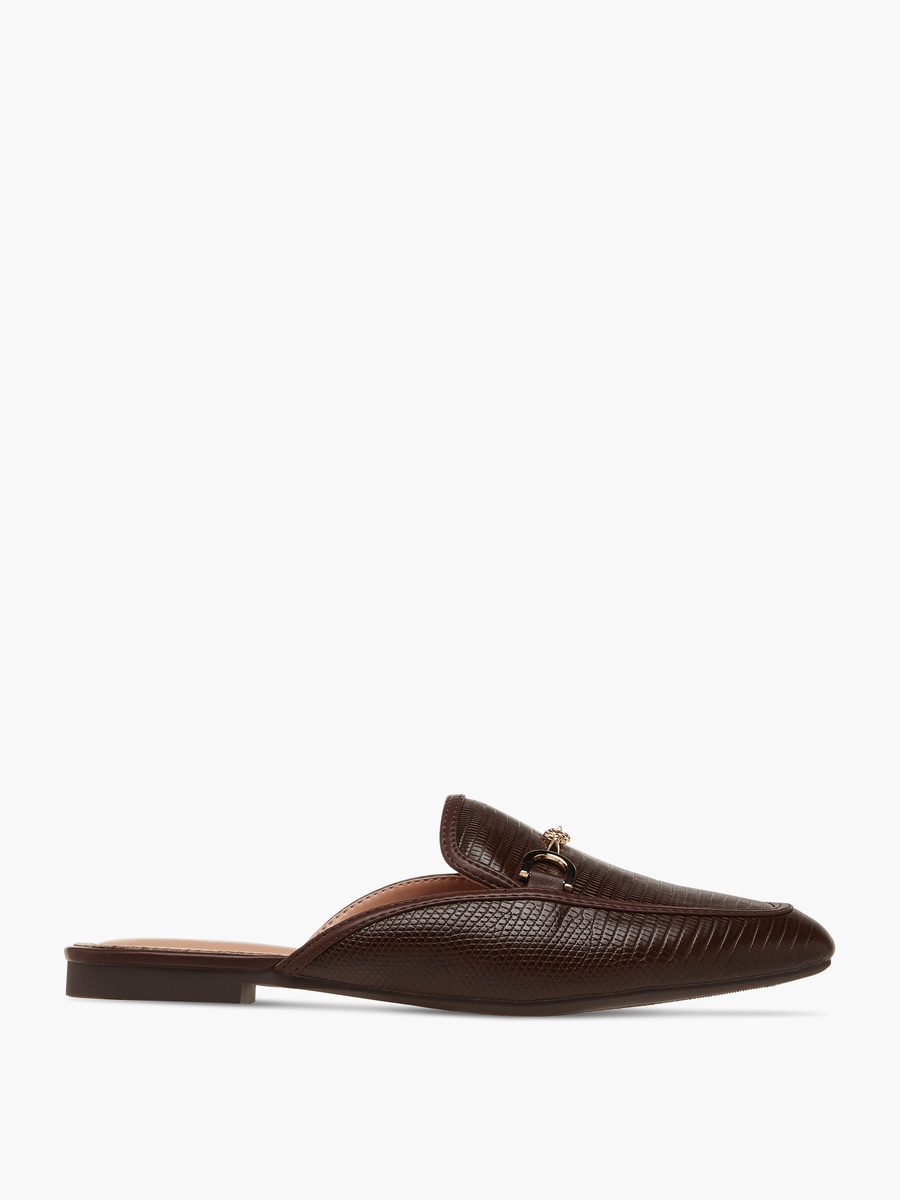 Women Metal Accent Slip-On Mules