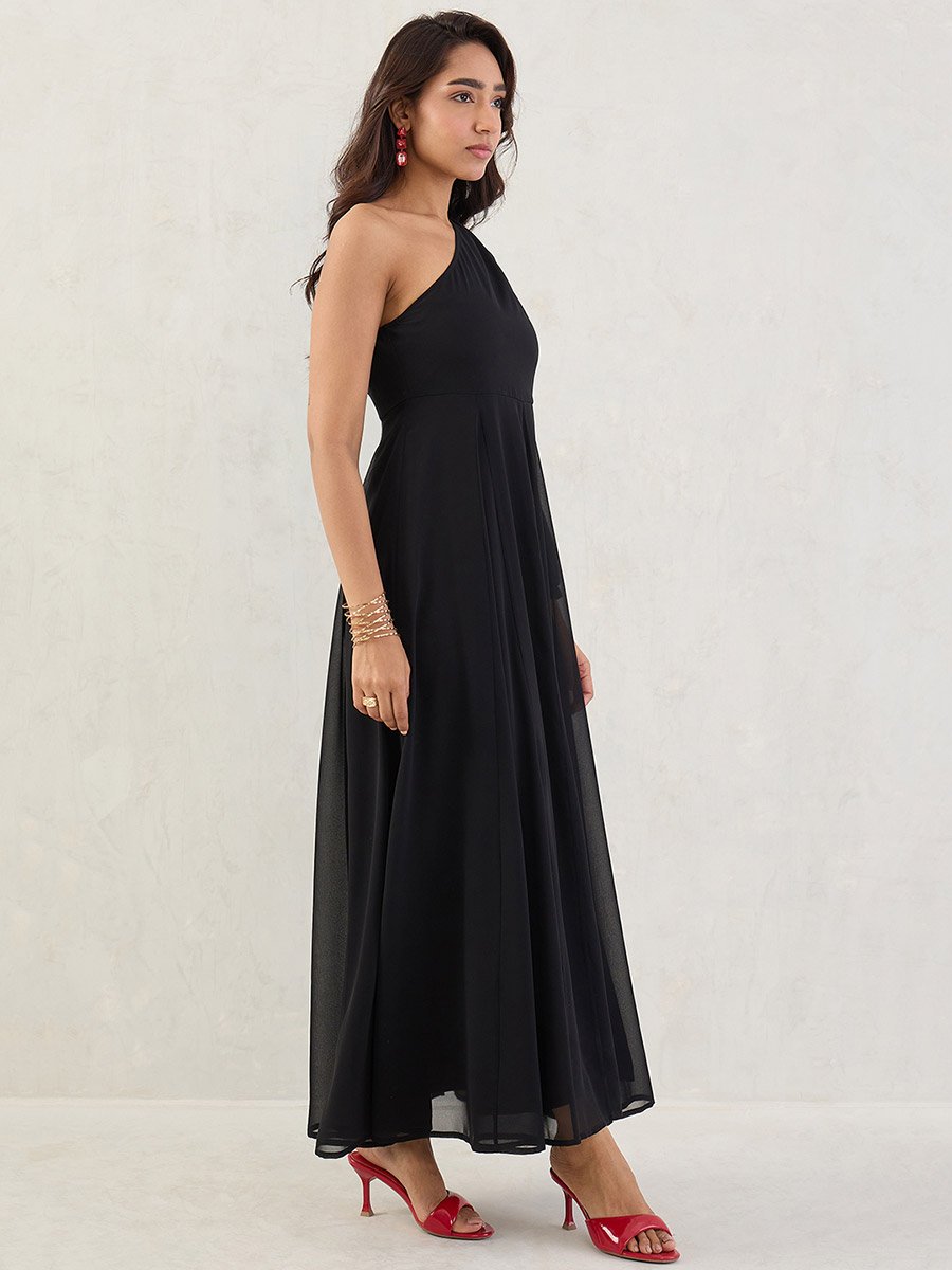 Black Solid One Shoulder Neck A-Line Maxi Dress