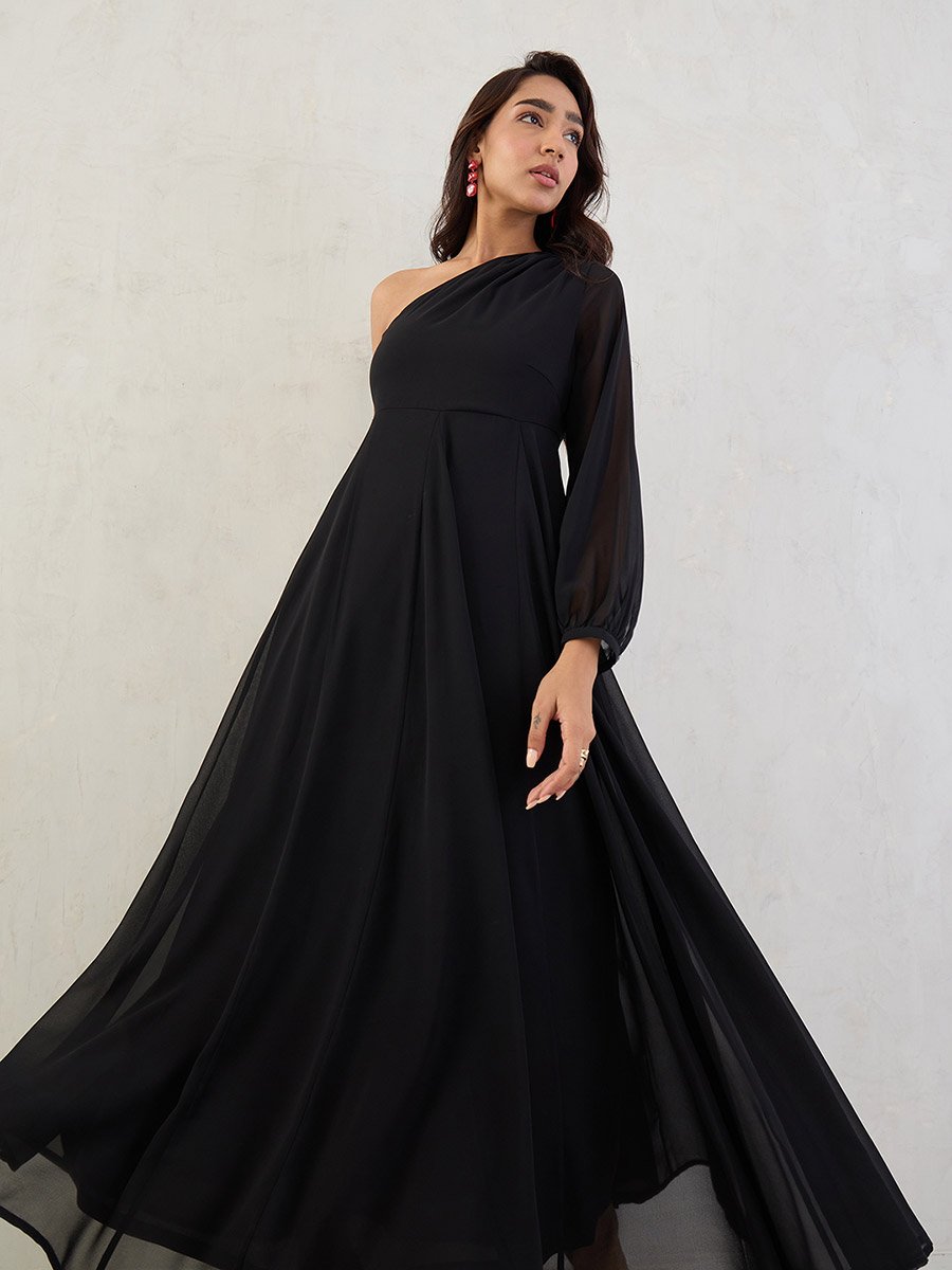 Black Solid One Shoulder Neck A-Line Maxi Dress