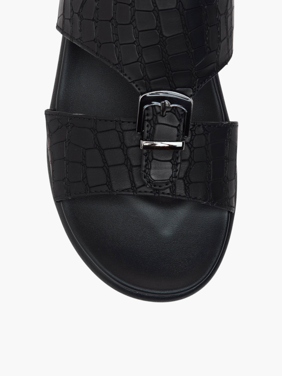 Buckle Accent Slip-On Arabic Sandals
