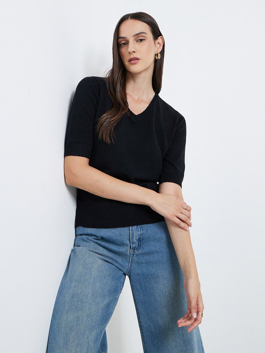 Solid Knitted V-Neck Top