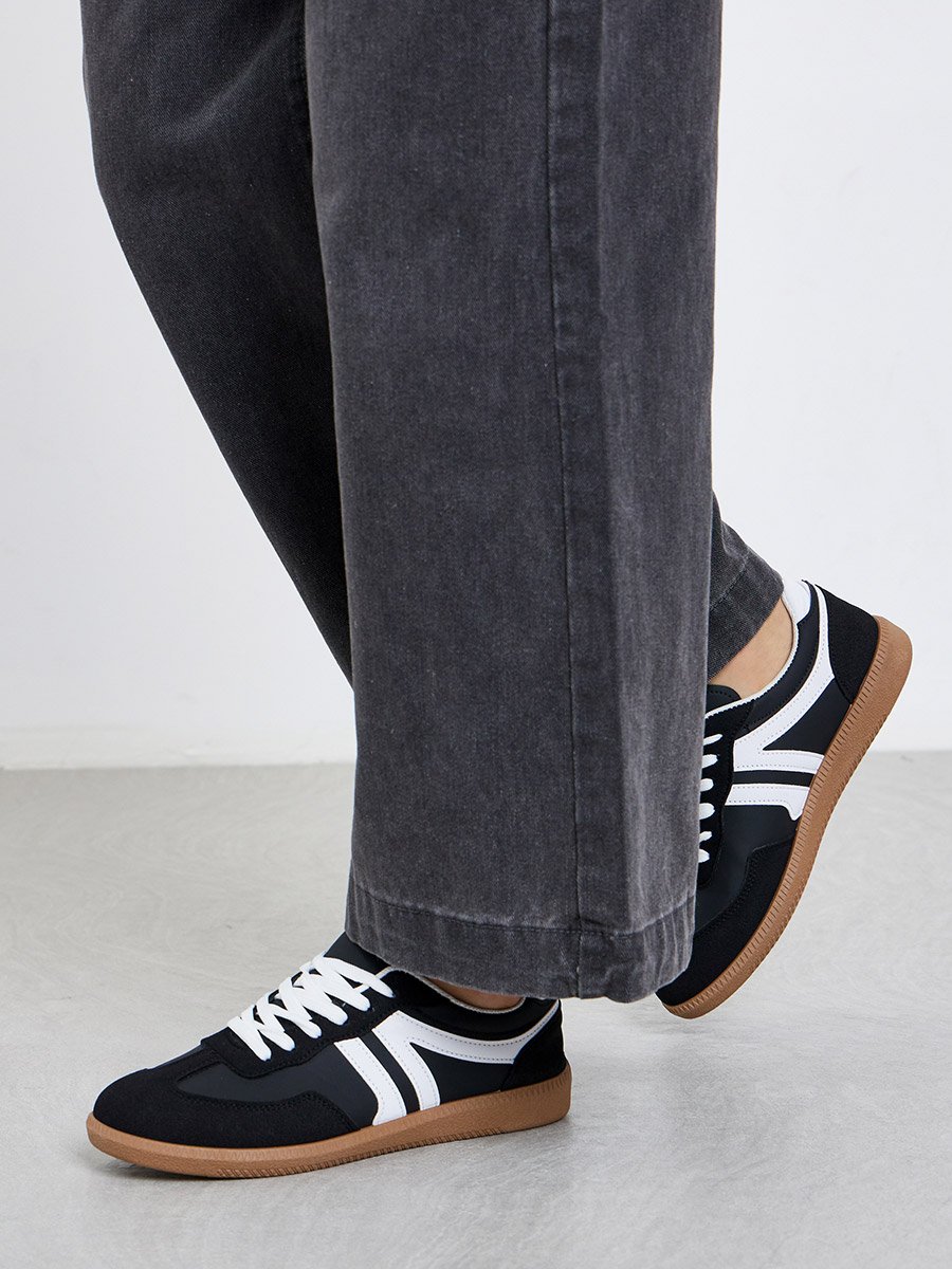 Striped Laced Up Sneakers