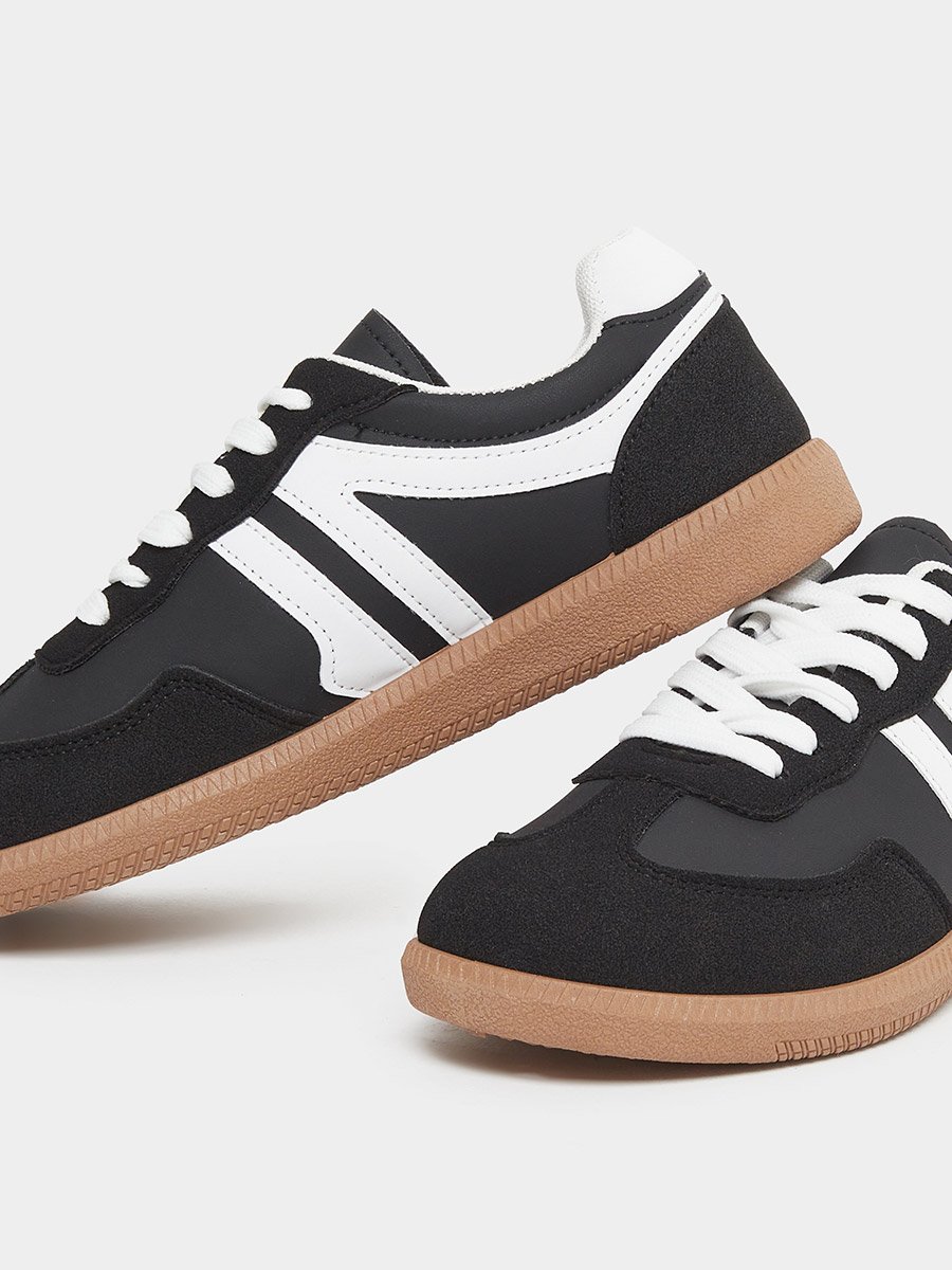 Striped Laced Up Sneakers