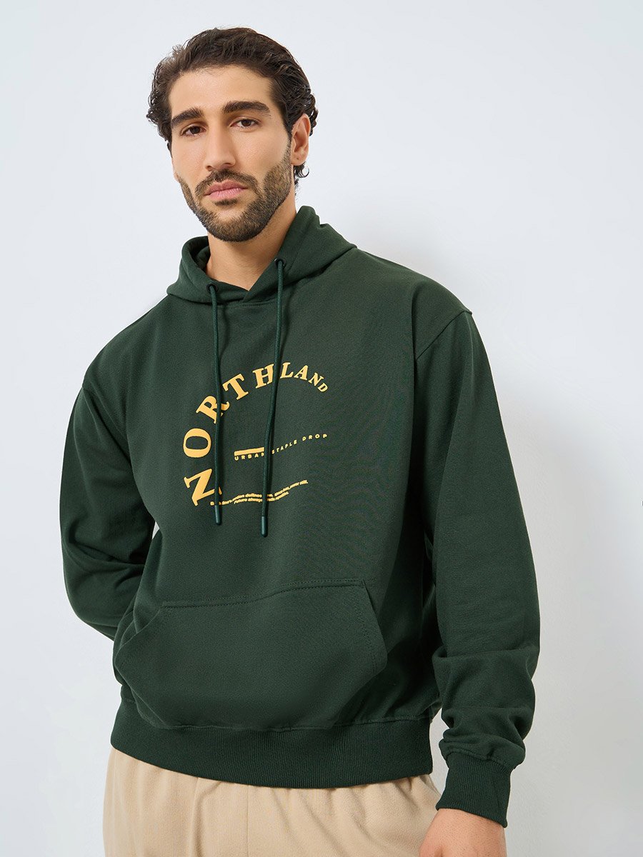 Men Green Graphic Print Relaxed Hoodie