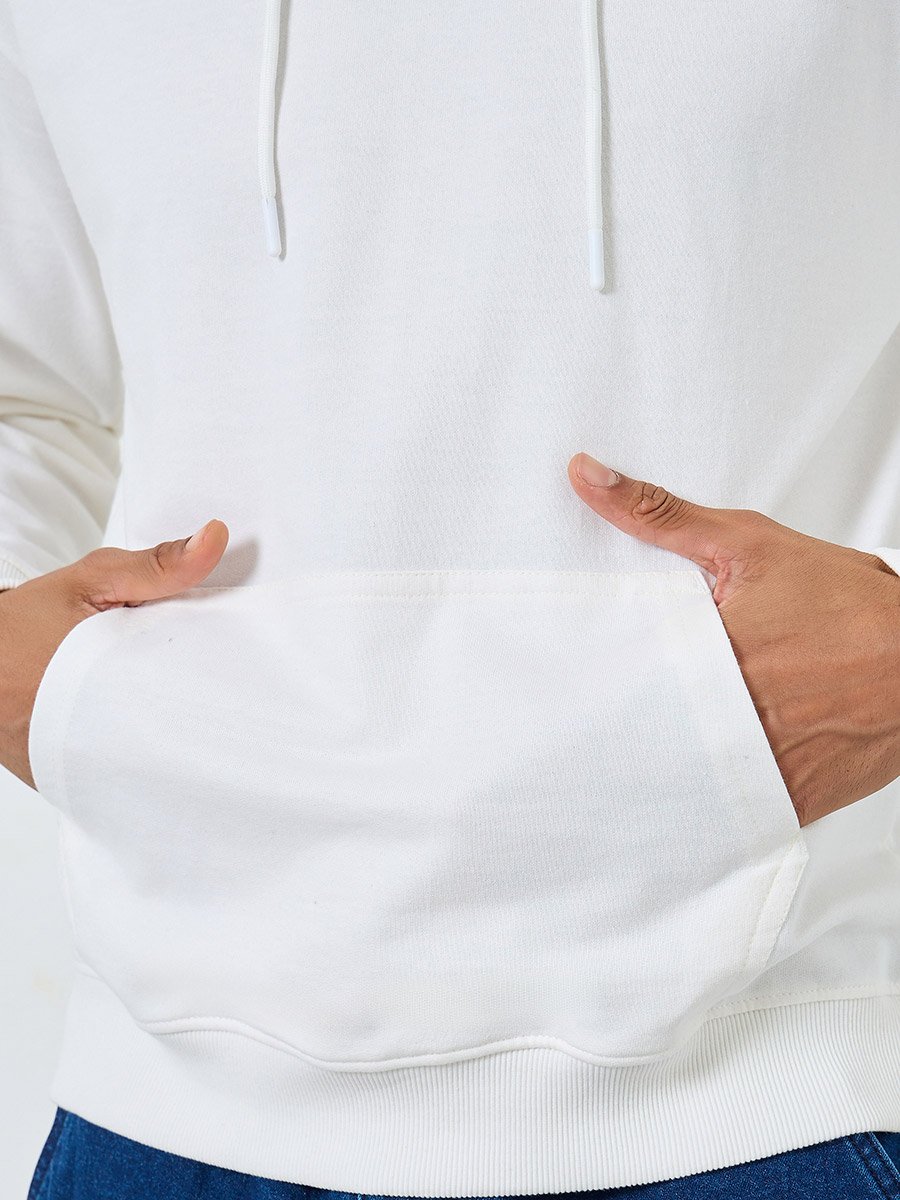 Men White Travel Graphic Relaxed Fit Hoodie