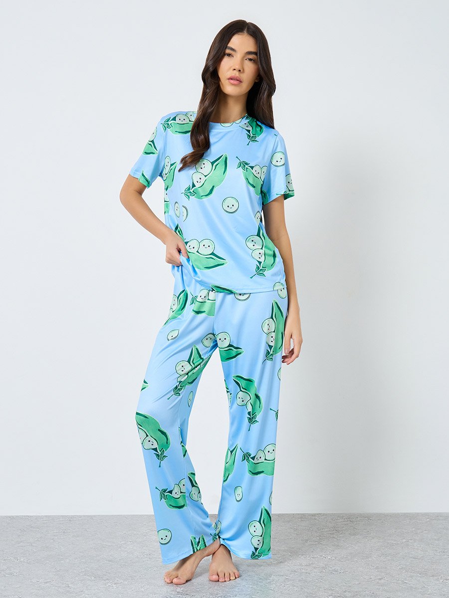 Pea Pod Graphic Print T-Shirt and Pyjama Set