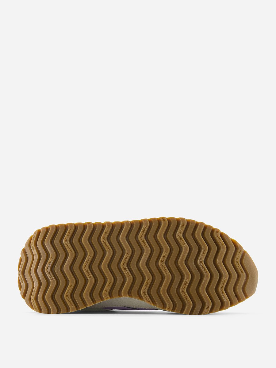 حذاء رياضي 237