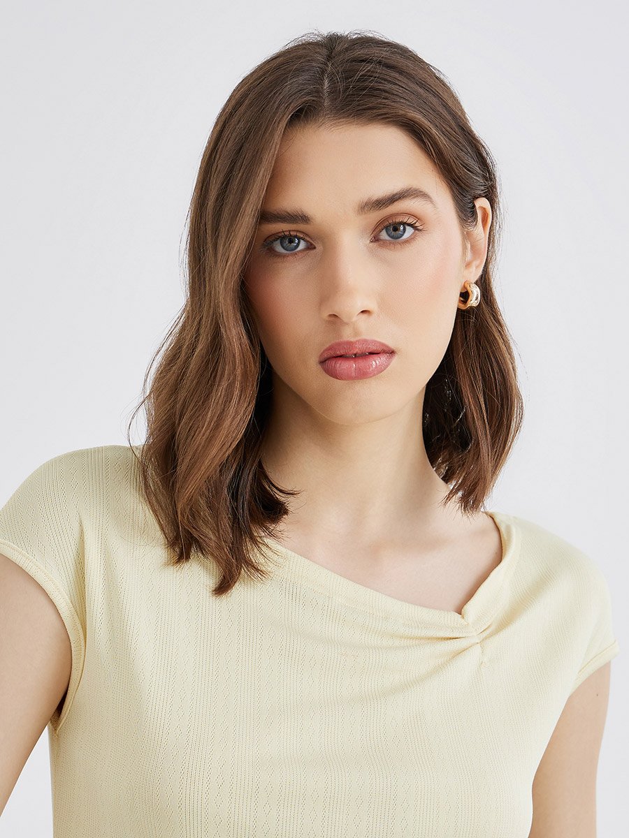 Textured Knit Sleeveless Top