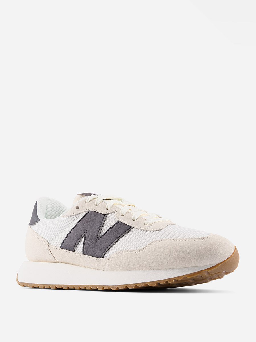 237 Sneakers