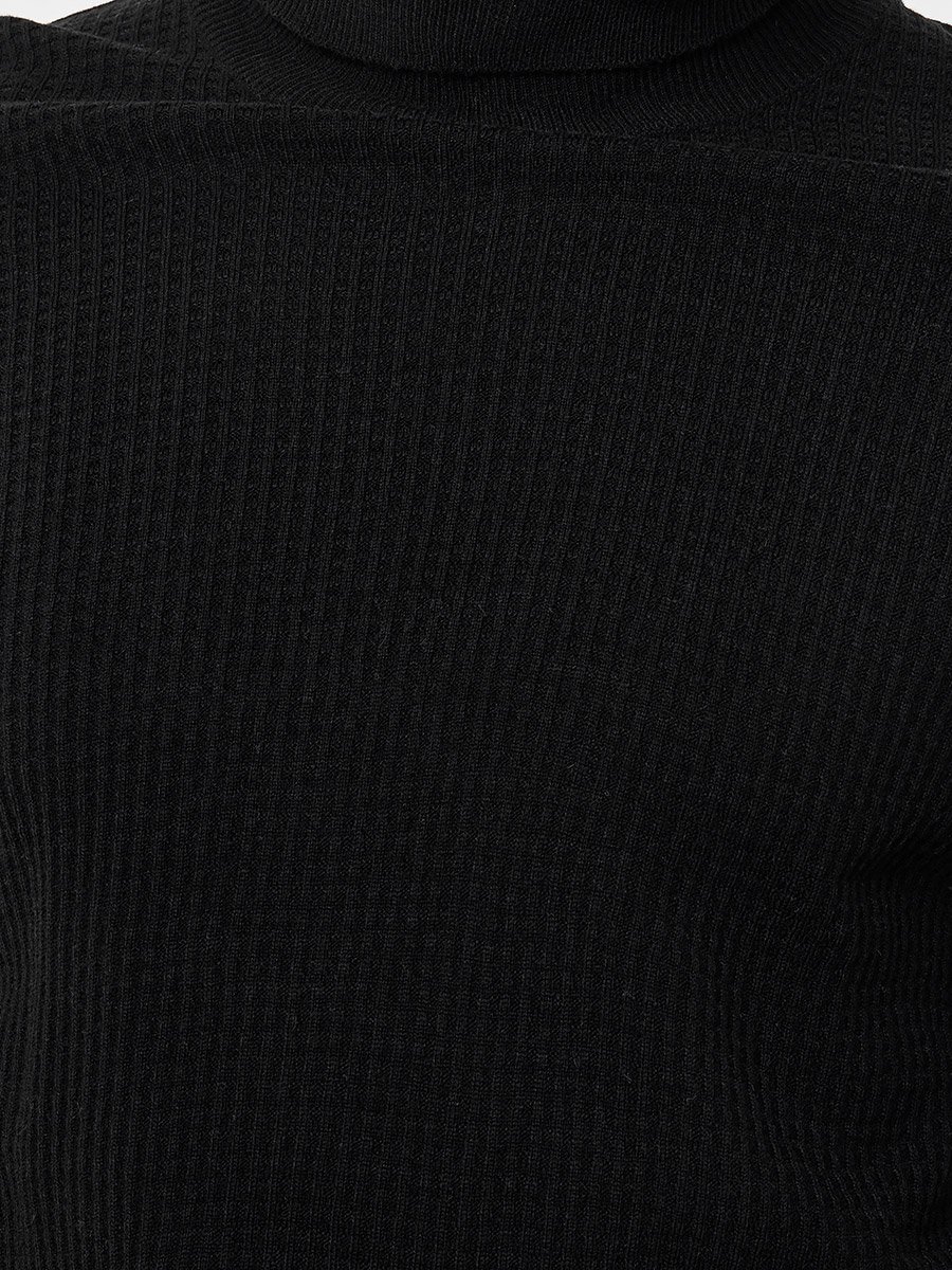 Men Black Turtleneck Sweater