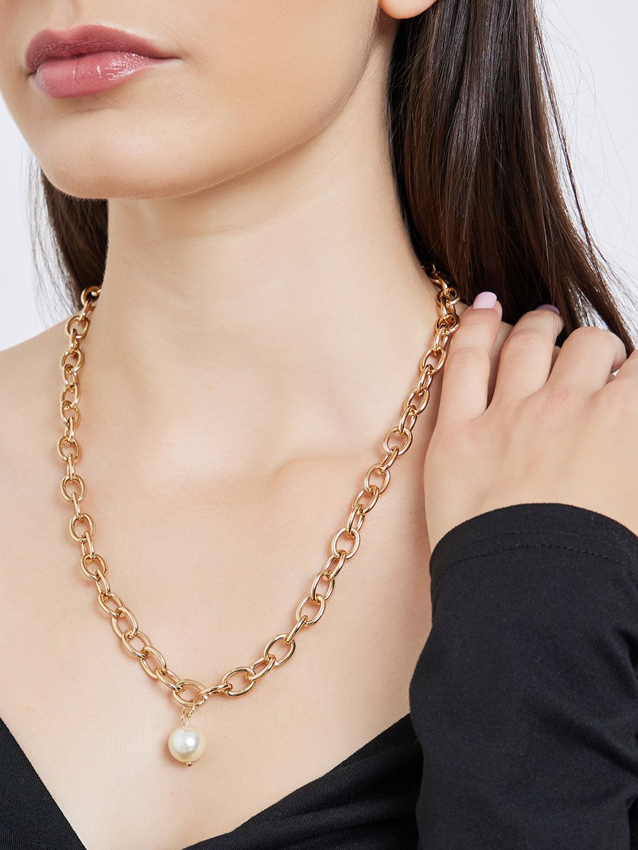 Gold Chain Necklace with Pearl Pendant