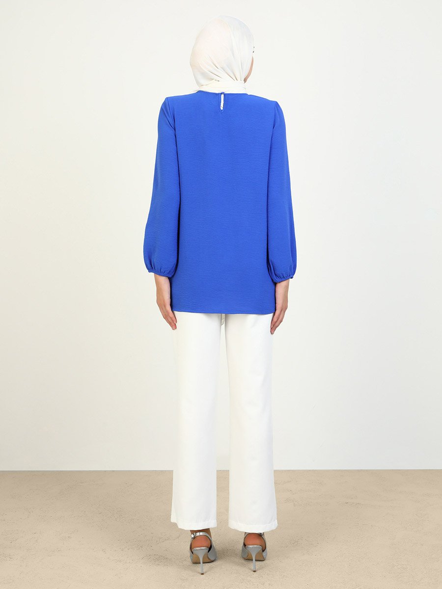 Blue Solid Round Neck Longline Blouse