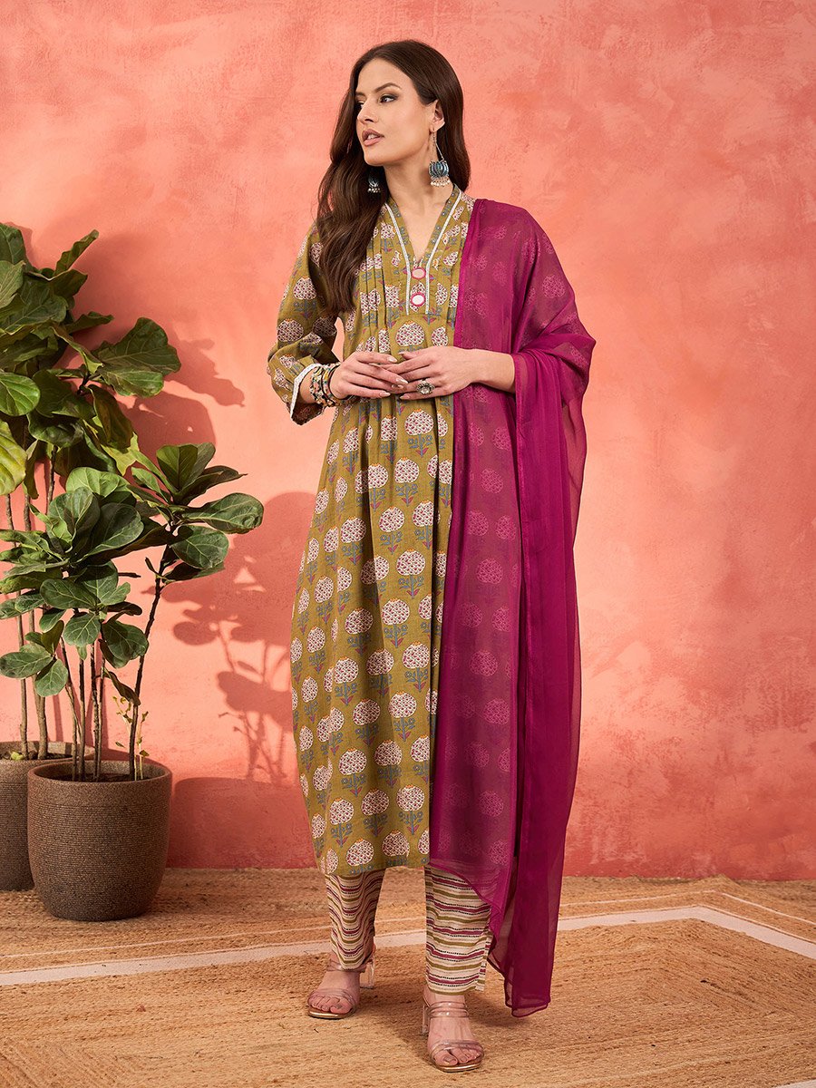 Green Floral Cambric Kurta with Pencil Pants and Dupatta Set
