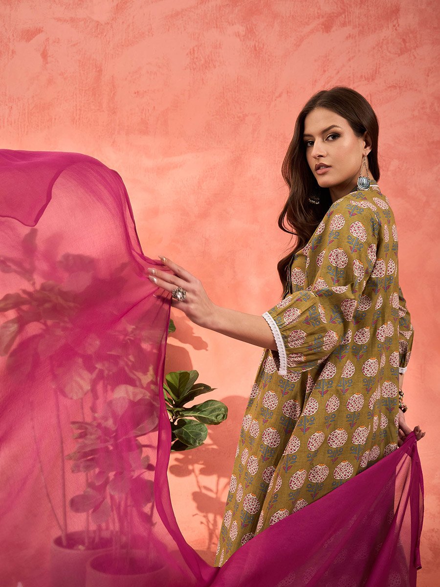 Green Floral Cambric Kurta with Pencil Pants and Dupatta Set