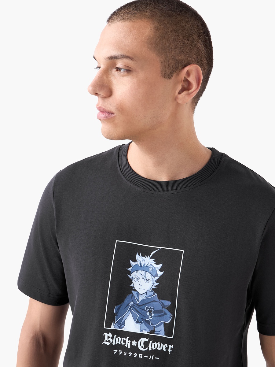 Black Clover Print T-Shirt