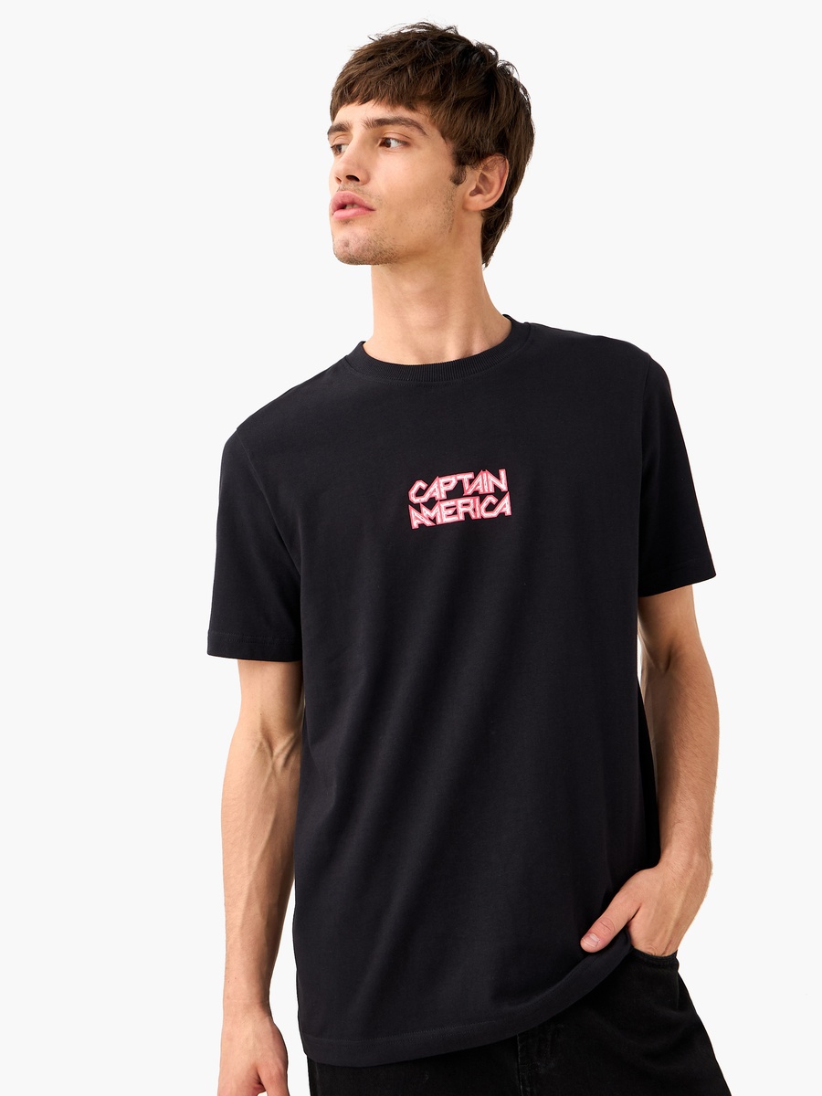 Avengers Print T-Shirt with Crew Neck