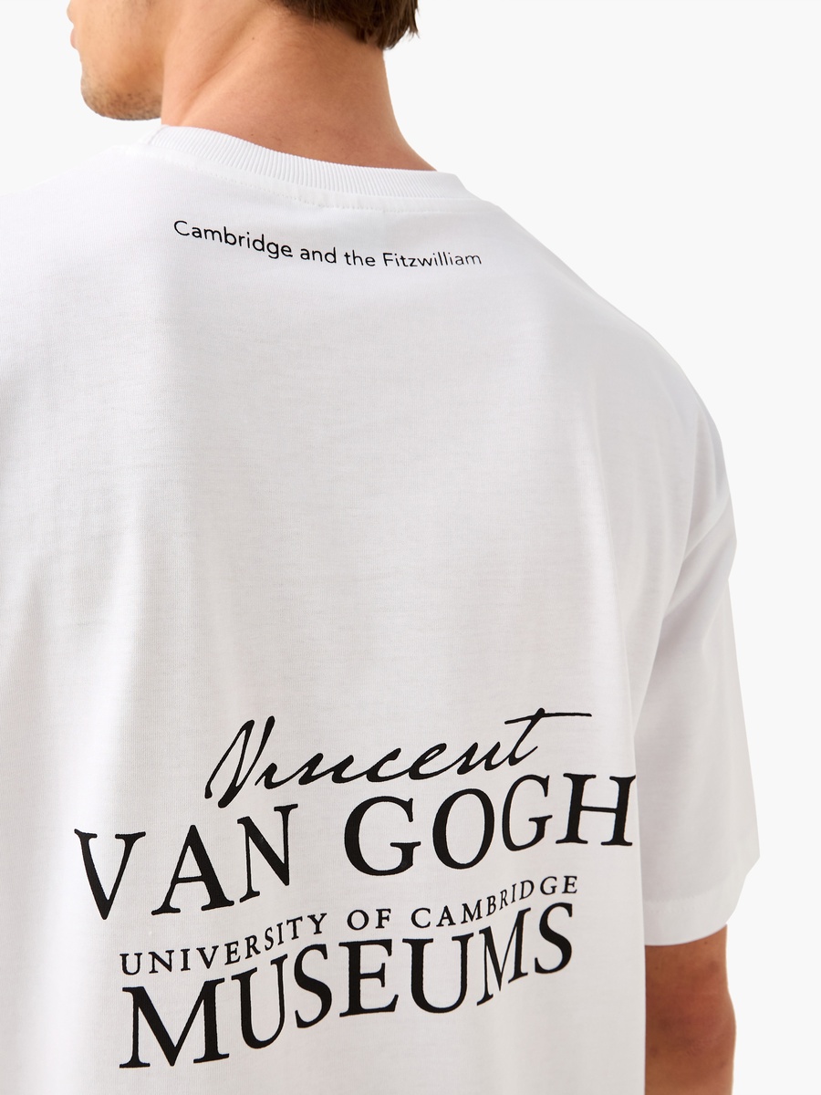 Graphic Print T-Shirt with Crew Neck