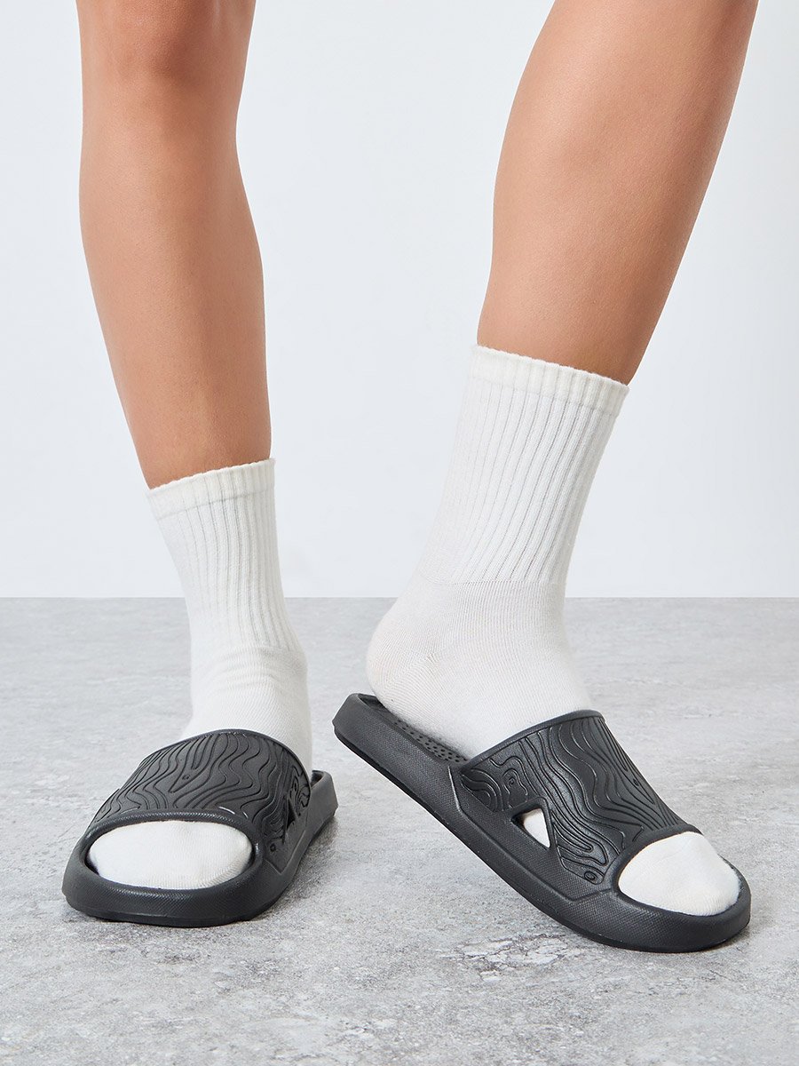 Women Textured Anti-Slip Bathroom Slides