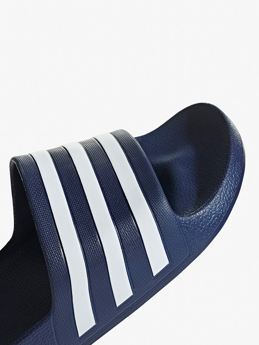 Adilette Aqua Slides