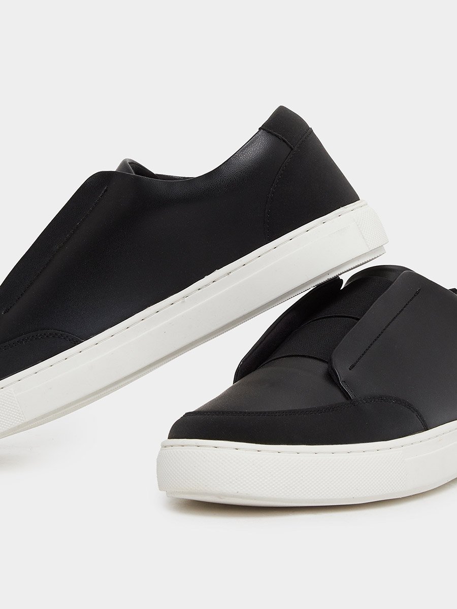 Men Solid Slip-On Shoes