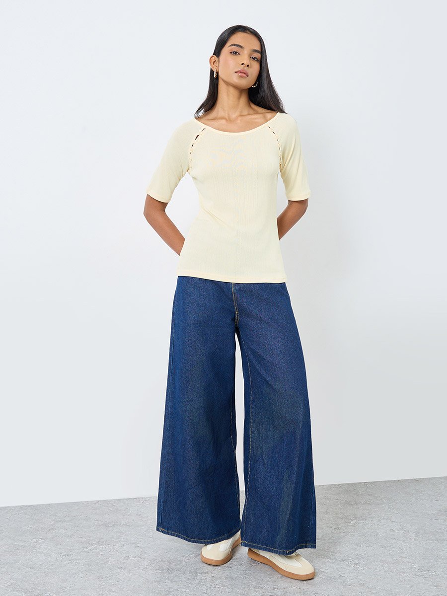 Texture Buttoned Knitted Top