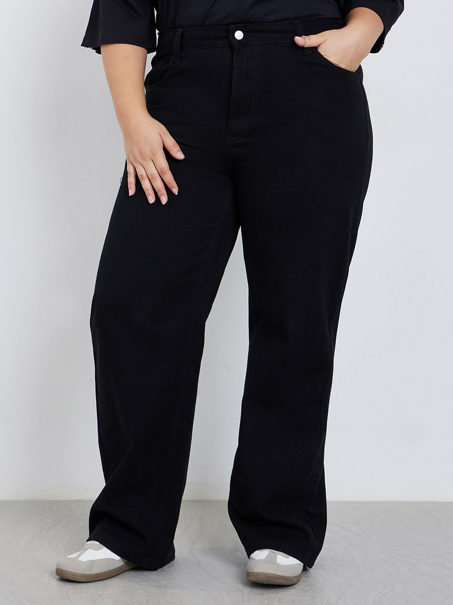 Plus Size Mid Rise Wide Leg Jeans