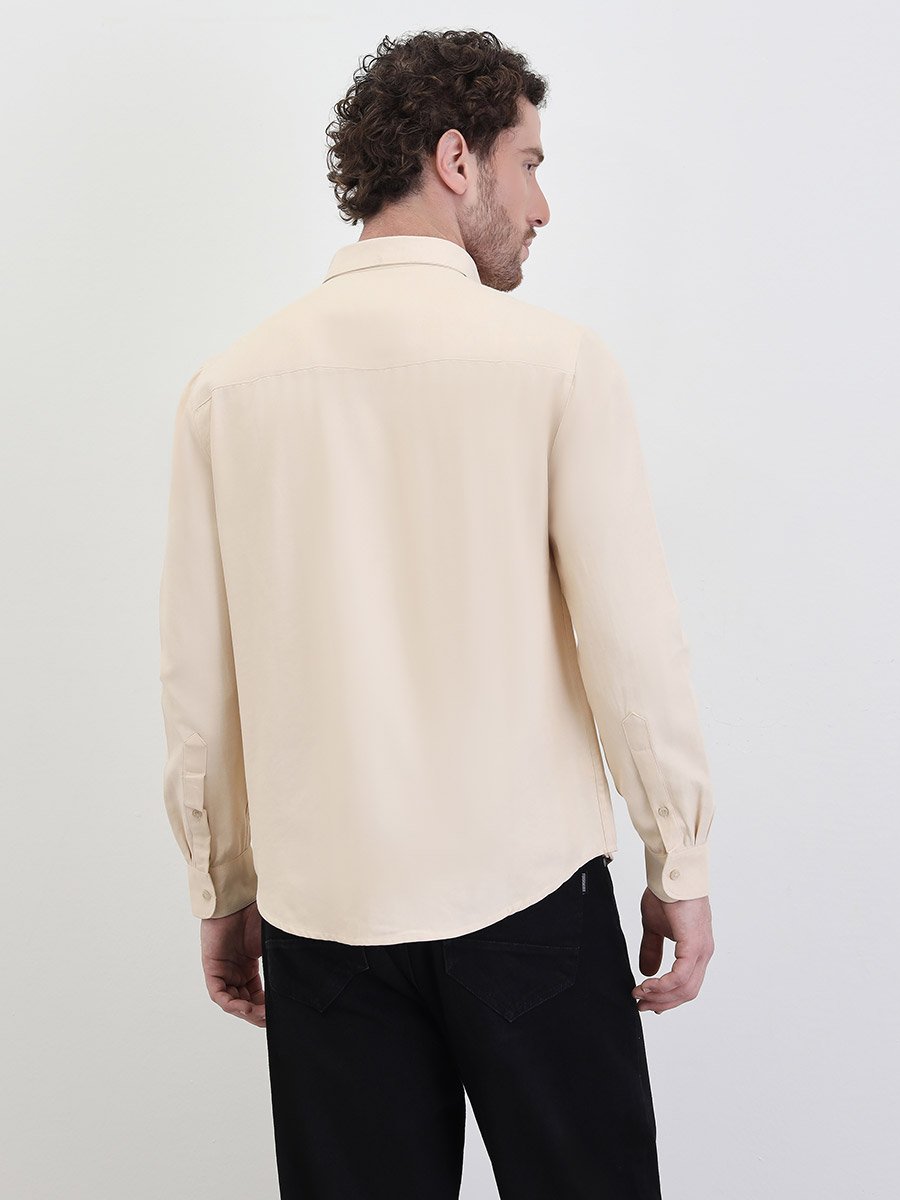 Solid Oxford Regular Fit Spread Collar Shirt
