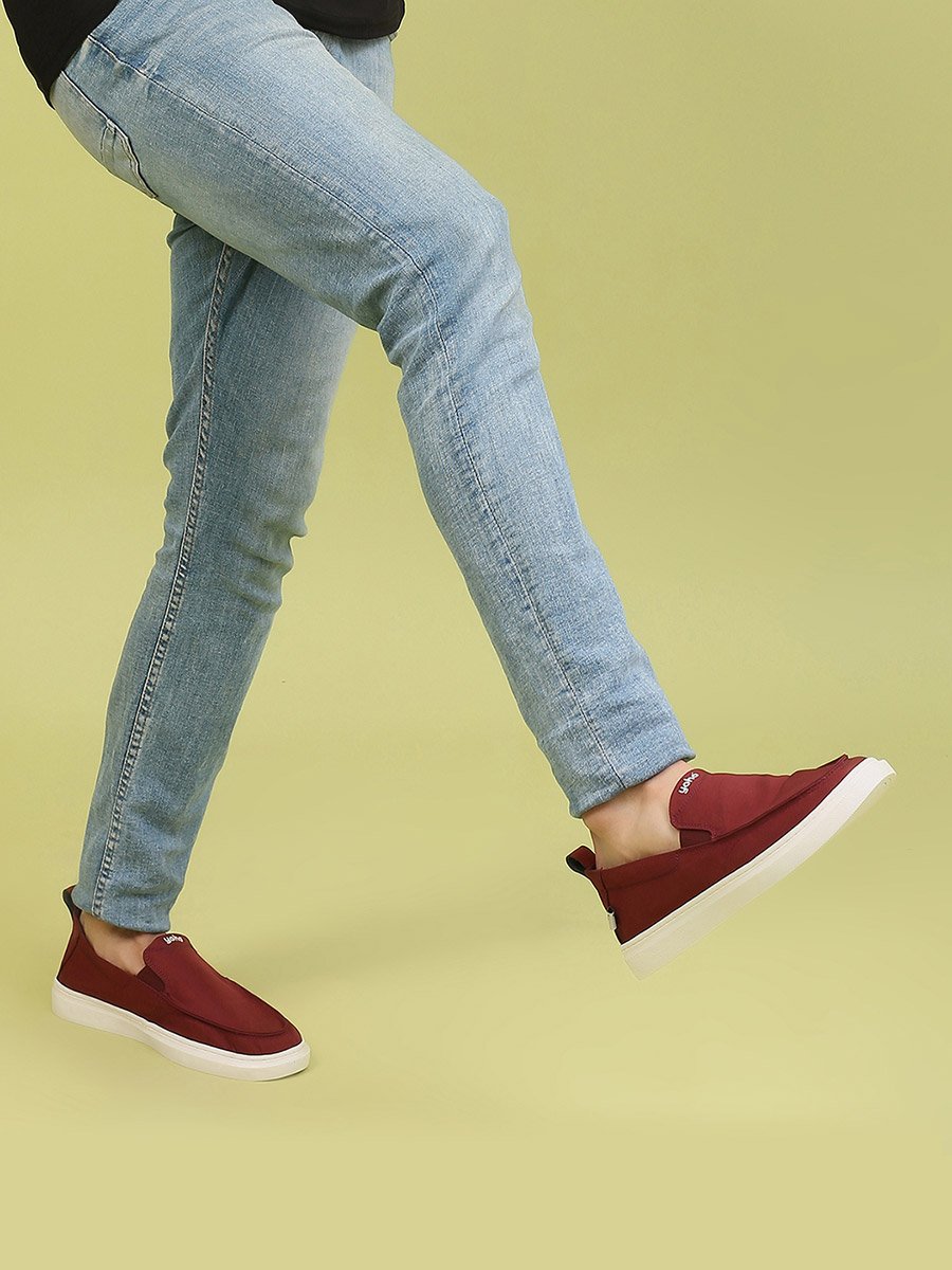 Men Kite Breathable Slip-On Sneakers
