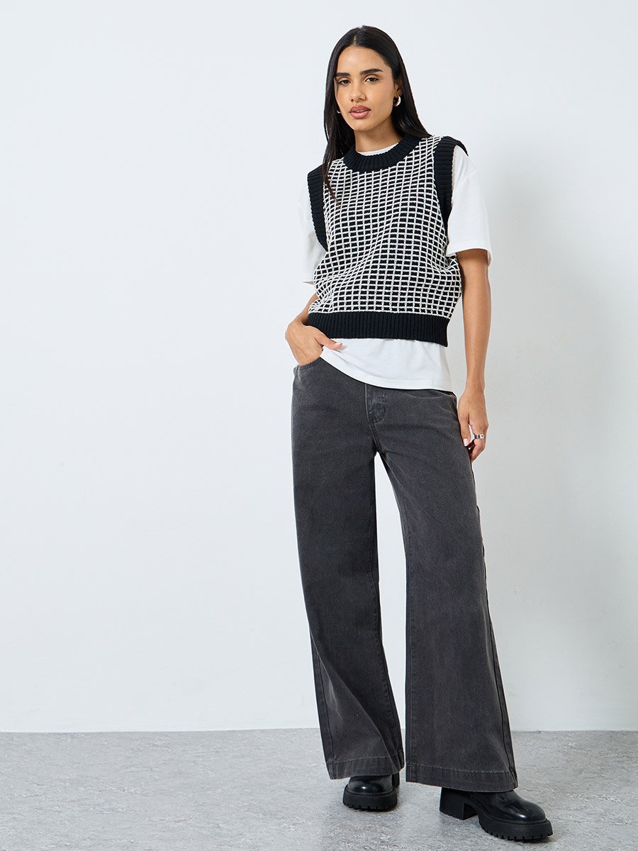 Black Knit Sleeveless Knitted Vest