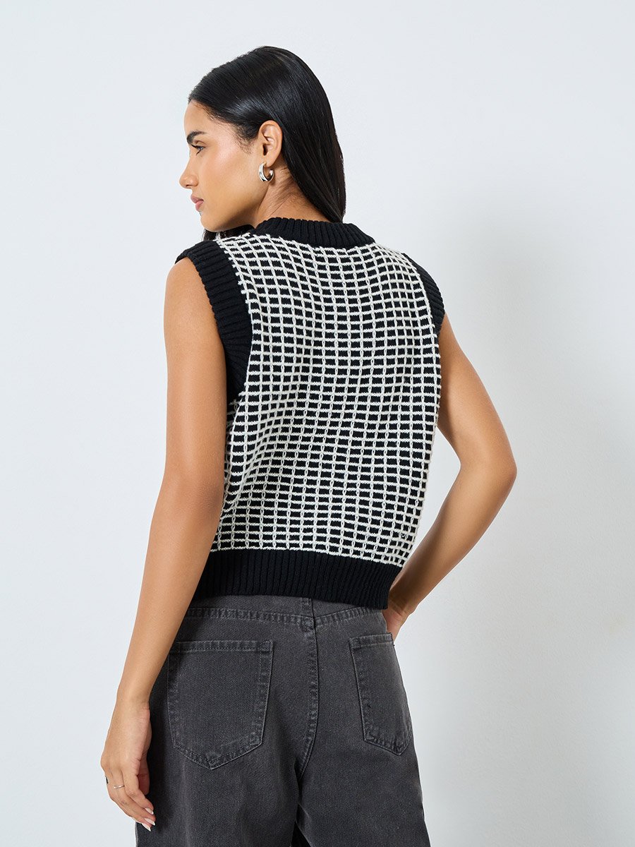 Black Knit Sleeveless Knitted Vest