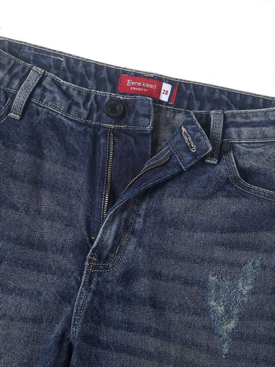 Women Relaxed Fit Light Distressed Jeans