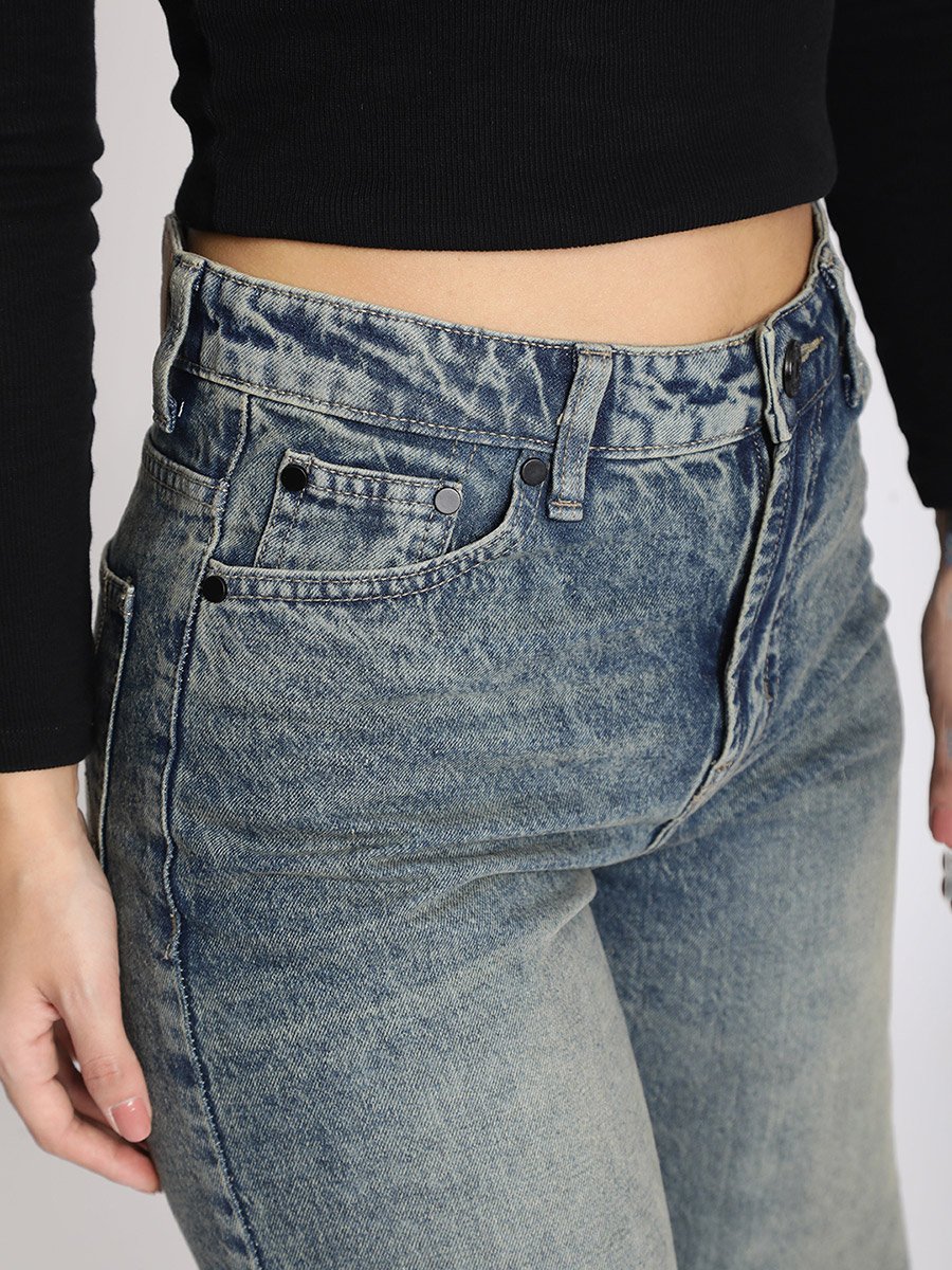 Women Relaxed Fit Faded Jeans