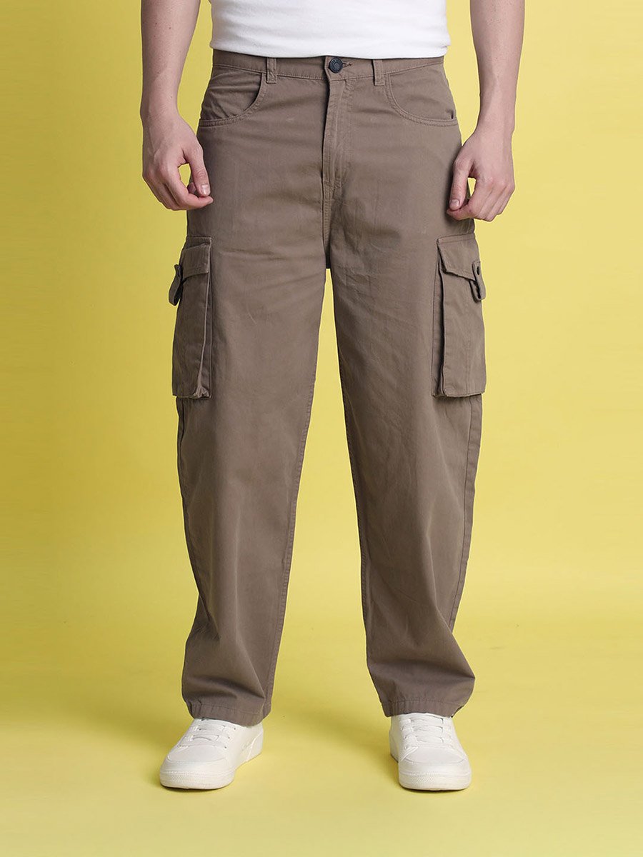 Men Brown Baggy Fit Solid Cargo Trousers