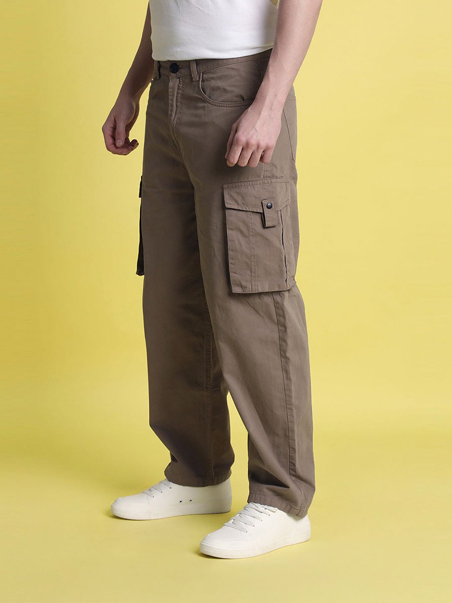 Men Brown Baggy Fit Solid Cargo Trousers