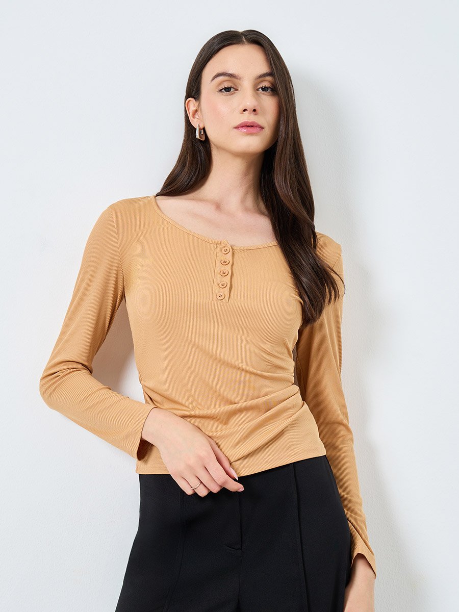 Crew Neck Buttoned Ribbed Knit Top