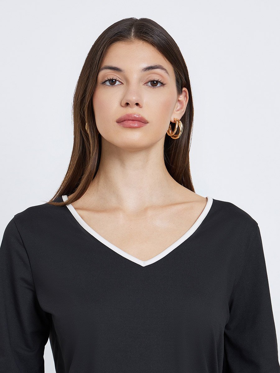 Women Black V Neck T-Shirt